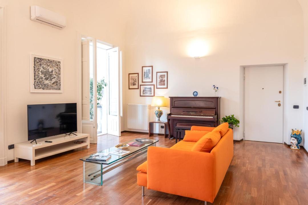 Ferienwohnung Finestre Sul Teatro - Catania - Parking Included Exterior foto