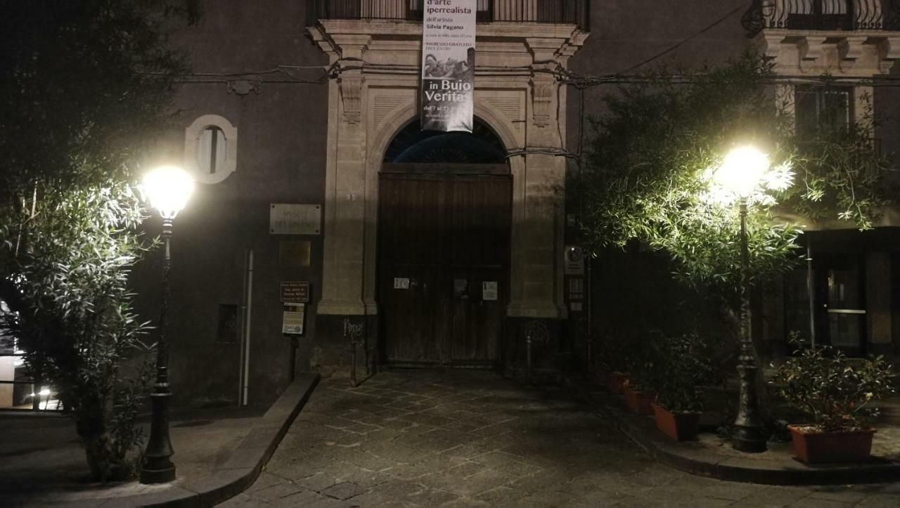 Ferienwohnung Finestre Sul Teatro - Catania - Parking Included Exterior foto